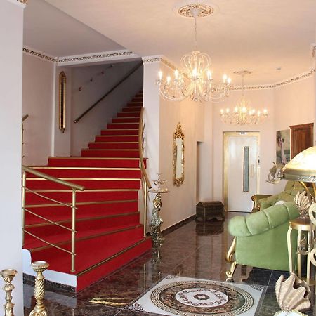 Huri & Nuri Hotel (Adults Only) Foça Bagian luar foto