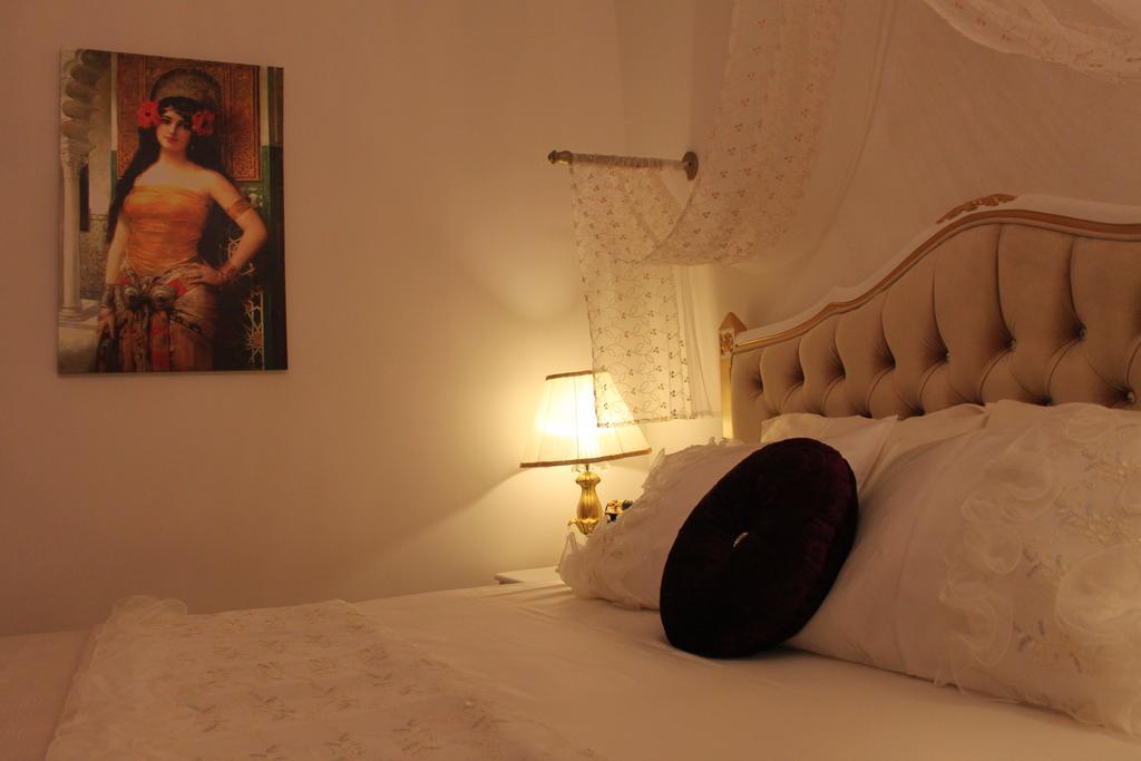 Huri & Nuri Hotel (Adults Only) Foça Bagian luar foto