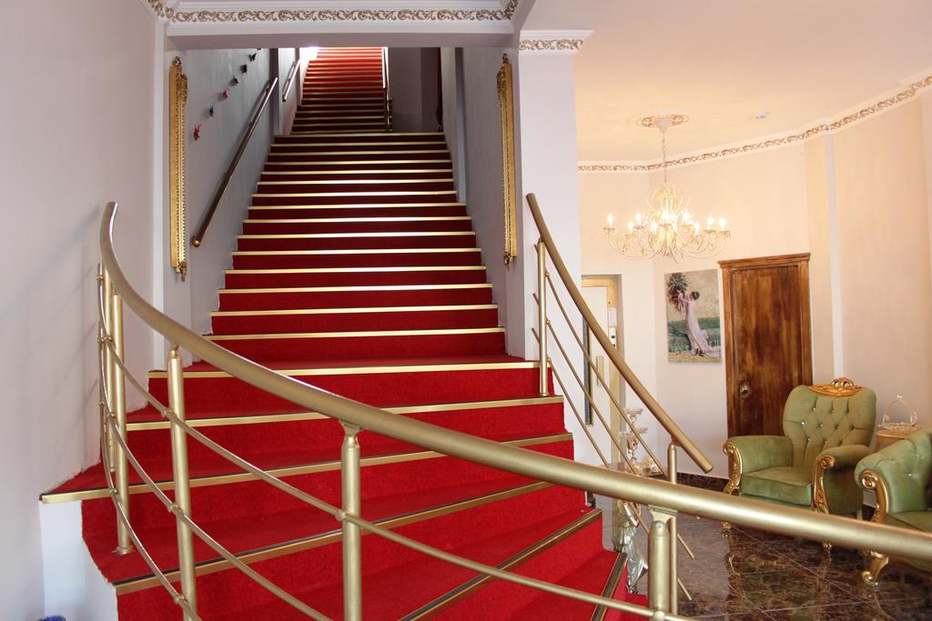 Huri & Nuri Hotel (Adults Only) Foça Bagian luar foto