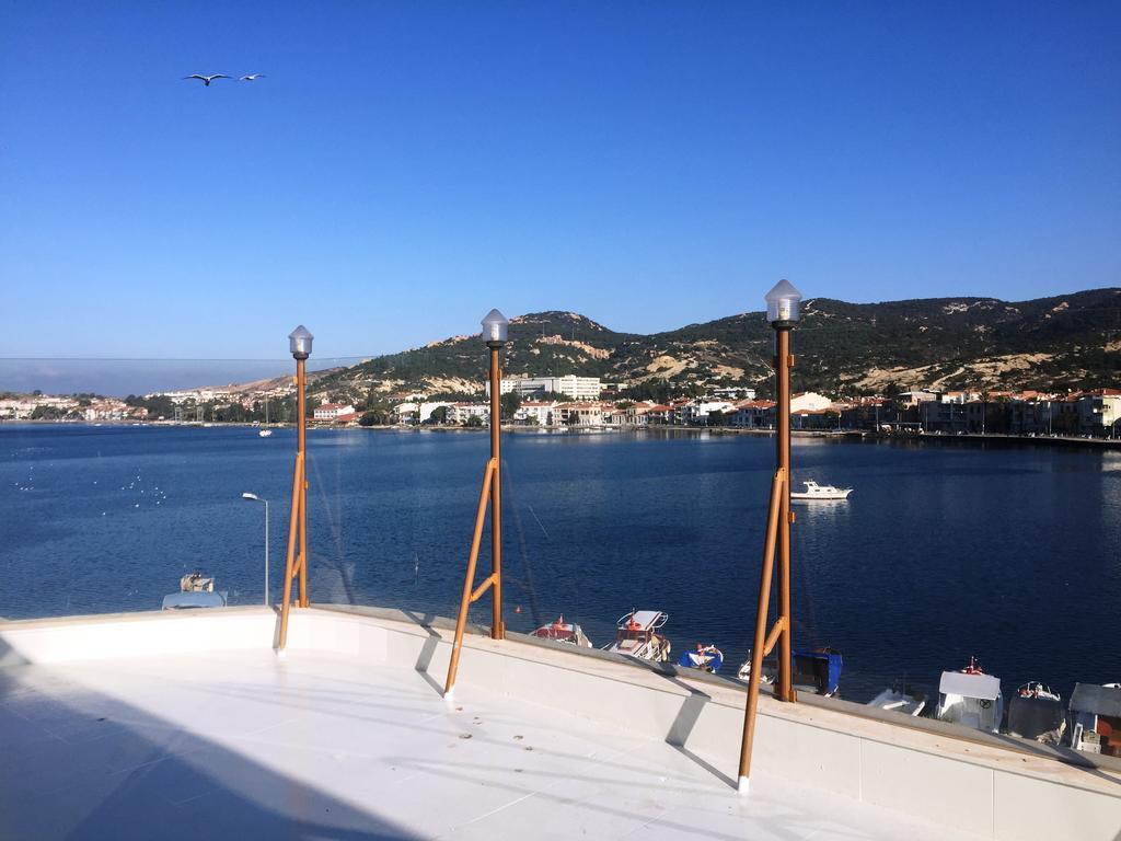 Huri & Nuri Hotel (Adults Only) Foça Bagian luar foto
