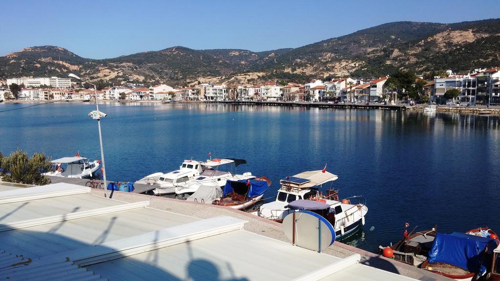 Huri & Nuri Hotel (Adults Only) Foça Bagian luar foto