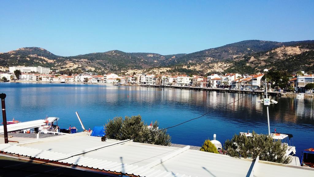 Huri & Nuri Hotel (Adults Only) Foça Bagian luar foto