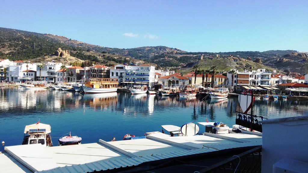 Huri & Nuri Hotel (Adults Only) Foça Bagian luar foto