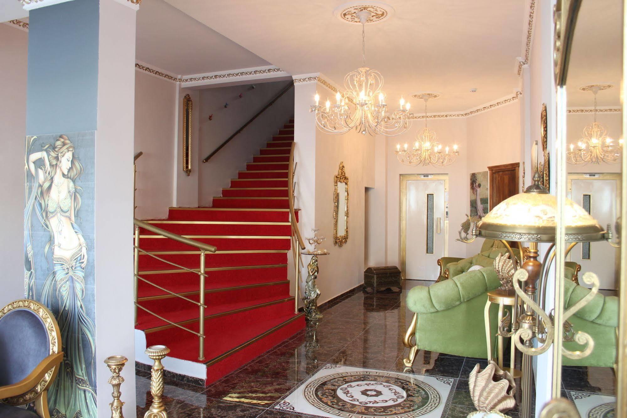 Huri & Nuri Hotel (Adults Only) Foça Bagian luar foto